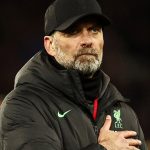 Klopp says all he can do is apologize after Everton defeat