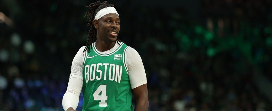 Holiday inks 4-year, 135 million dollar extension with Celtics