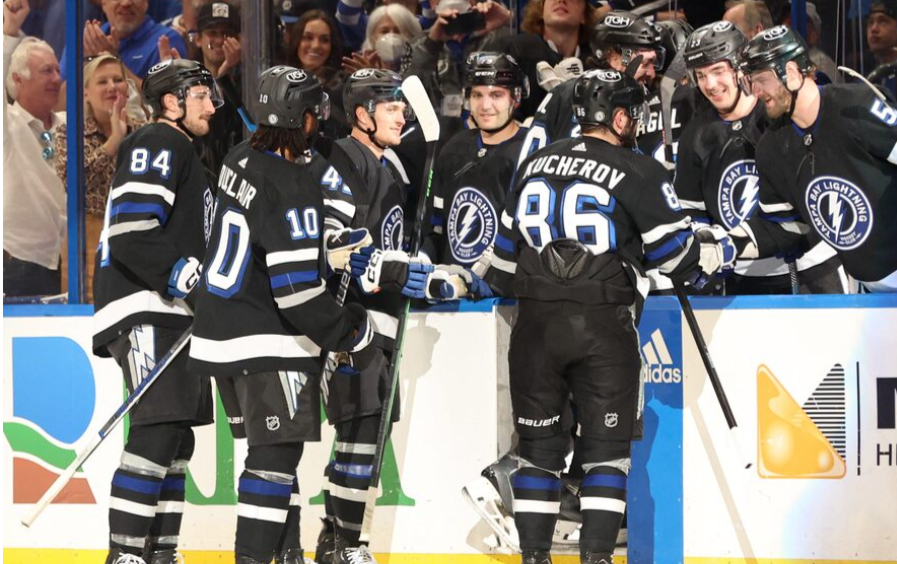 Kucherov’s 100th assist lifts Lightning past Maple Leafs 6-4