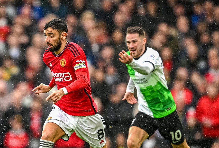 Man United and Liverpool draw 2-2 at Old Trafford