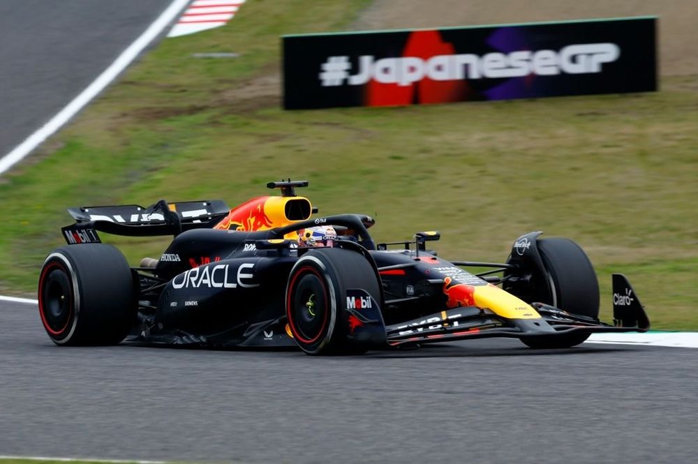 Max Verstappen tops first free practice at Suzuka 9