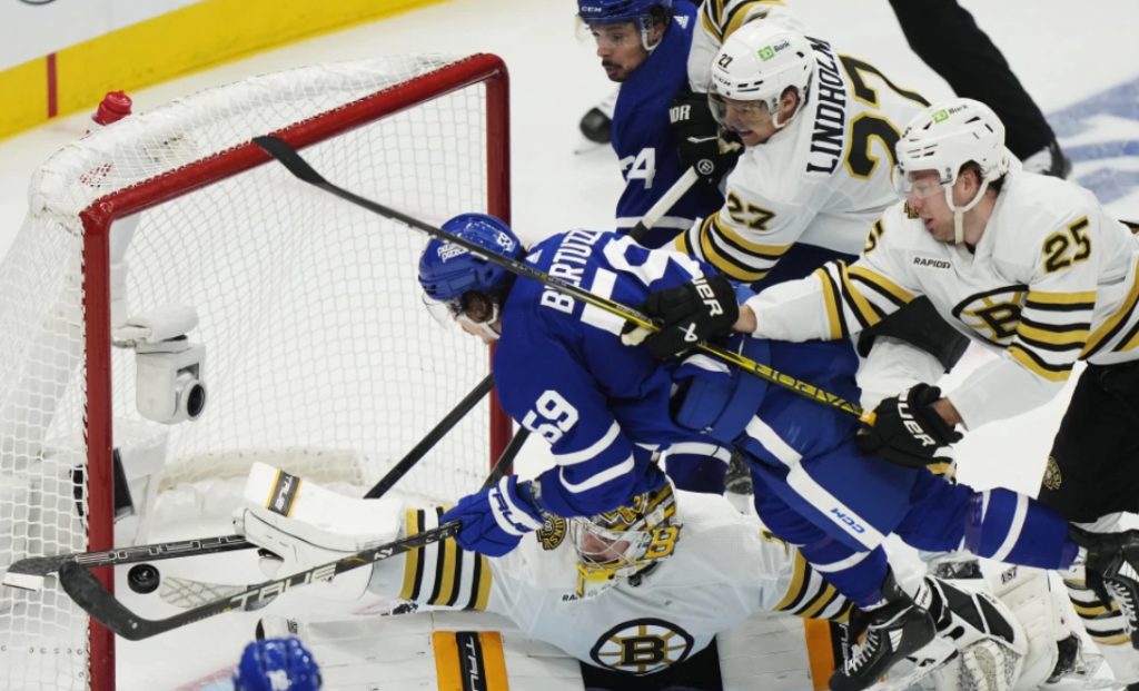 Bruins beat Maple Leafs 4-2 to take 2-1 lead in the series 20