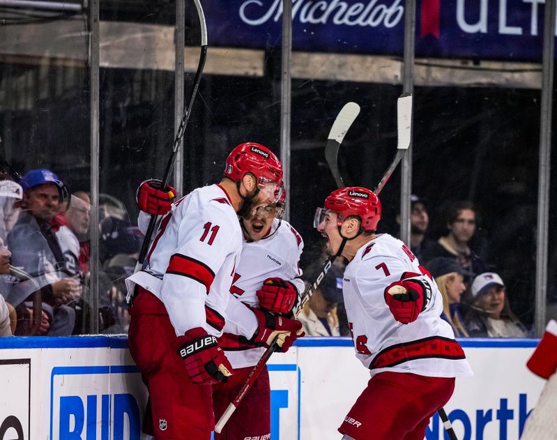 Hurricanes beat Rangers 4-1 in Game 5 to avoid elimination 4