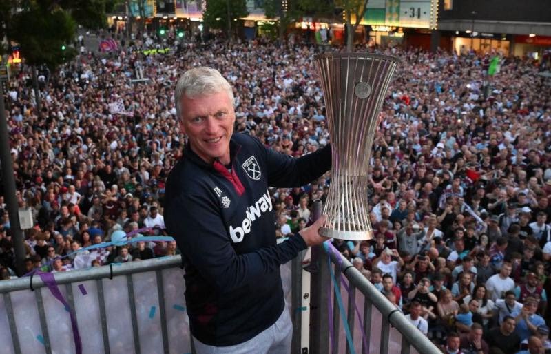 Moyes to leave West Ham United at the end of the campaign 19