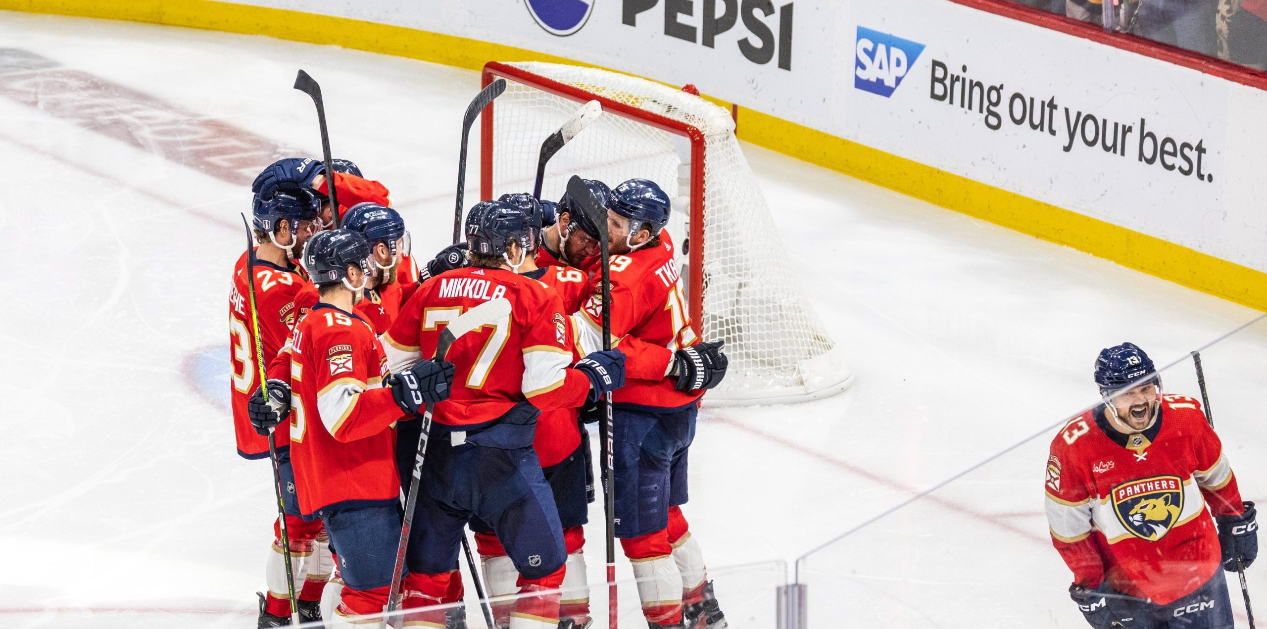 Reinhart notches in OT as Panthers beat Rangers 3-2 in Game 4
