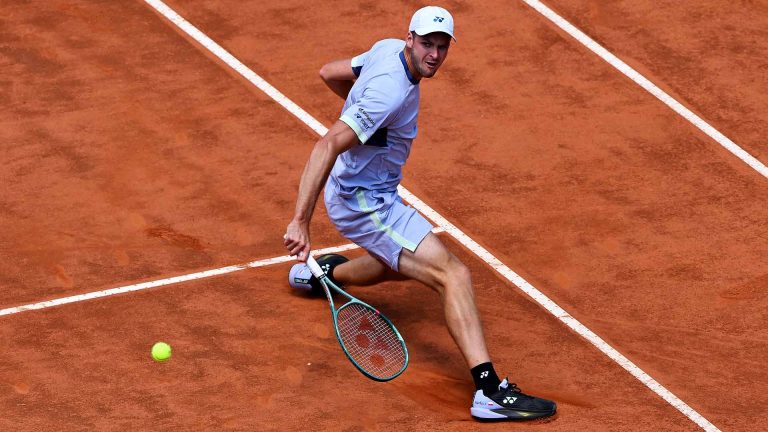 Hurkacz leaves Nadal no chance in Rome Masters 29