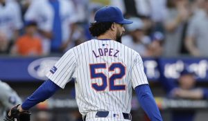Mets to cut Lopez after another ejection accident