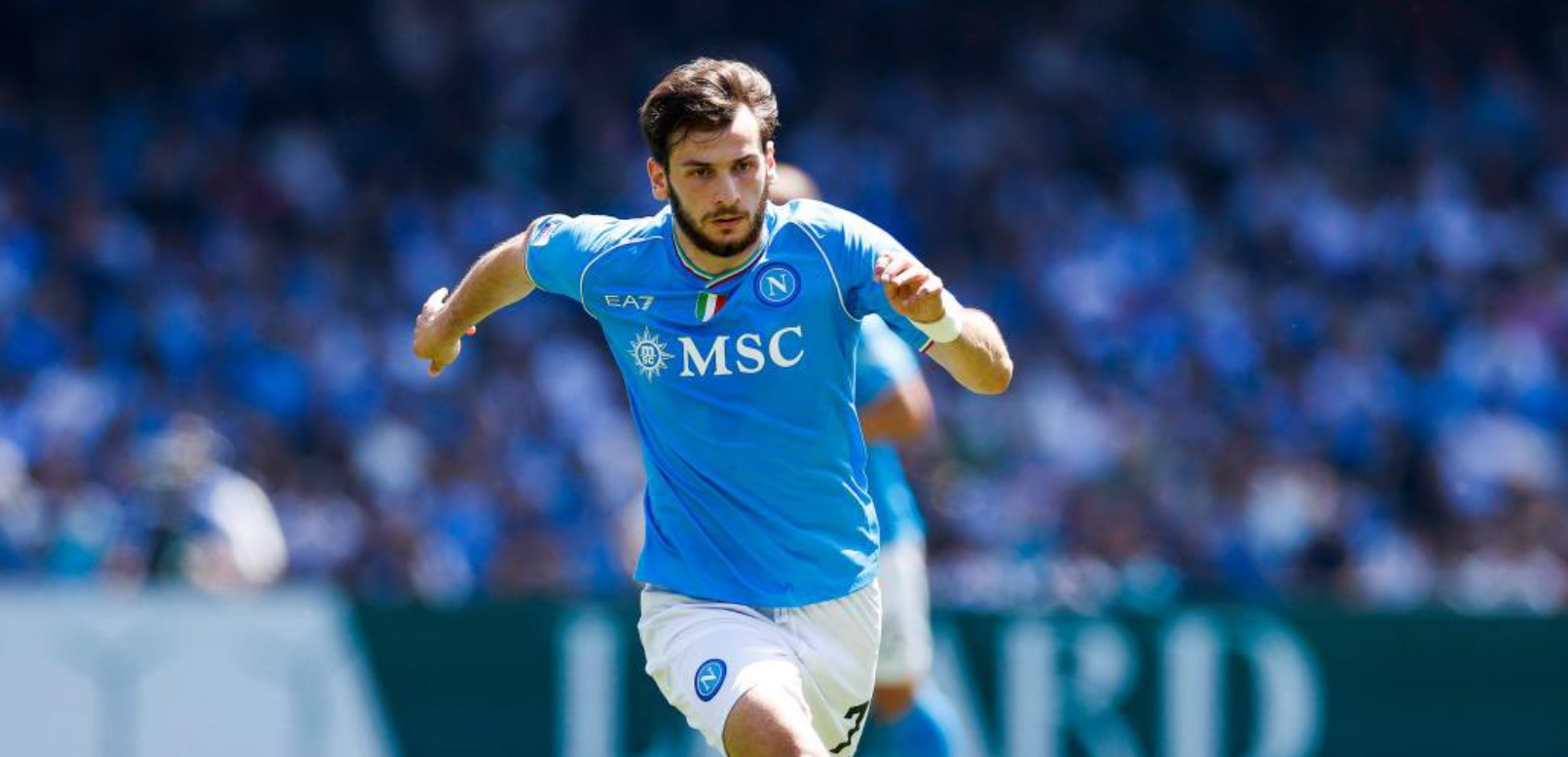 PSG puts offer on the table for Kvaratskhelia, agent says