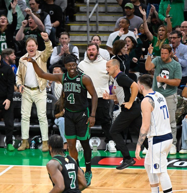Holiday notches 26, and Celtics defeat Mavs to take 2-0 lead
