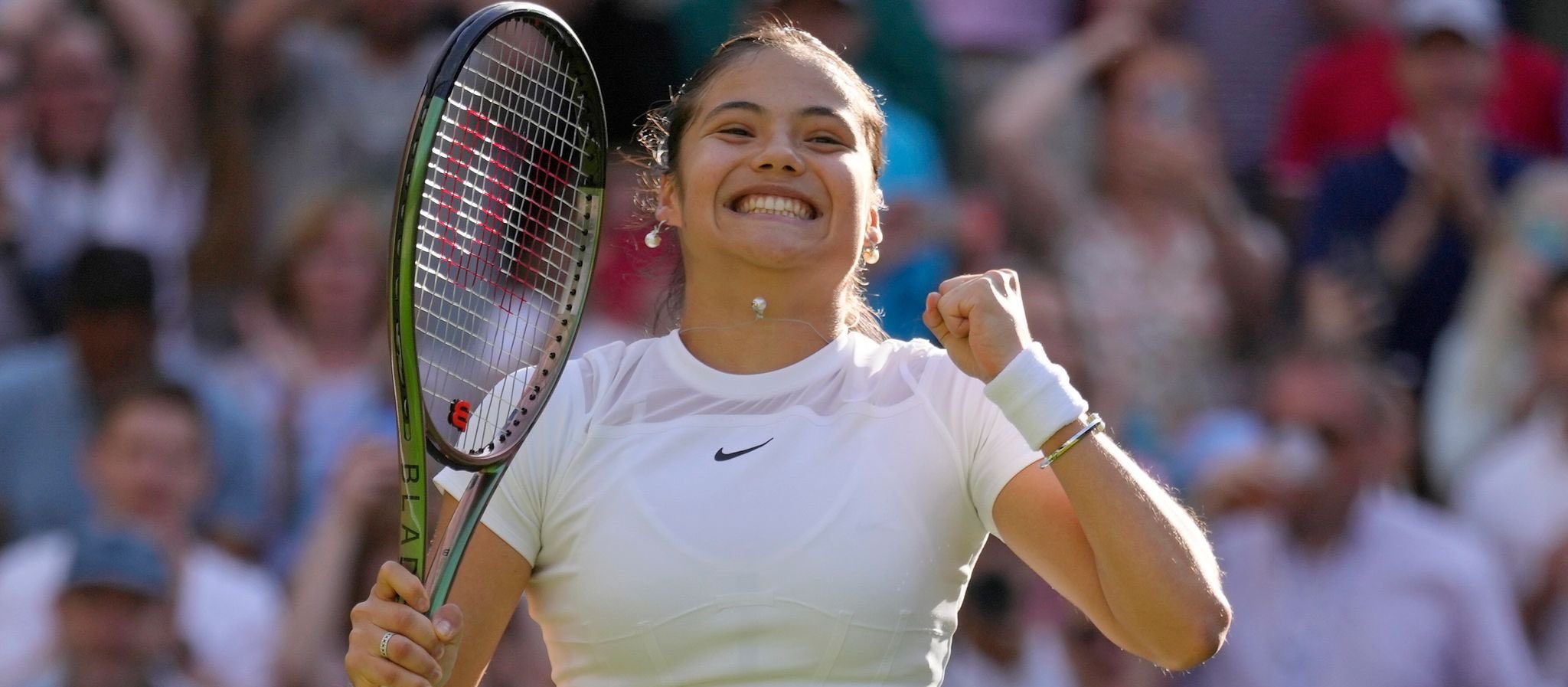 Raducanu receives Wimbledon wildcard