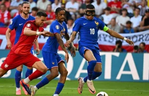 Unimpressive France held to 1-1 draw vs Poland in Dortmund