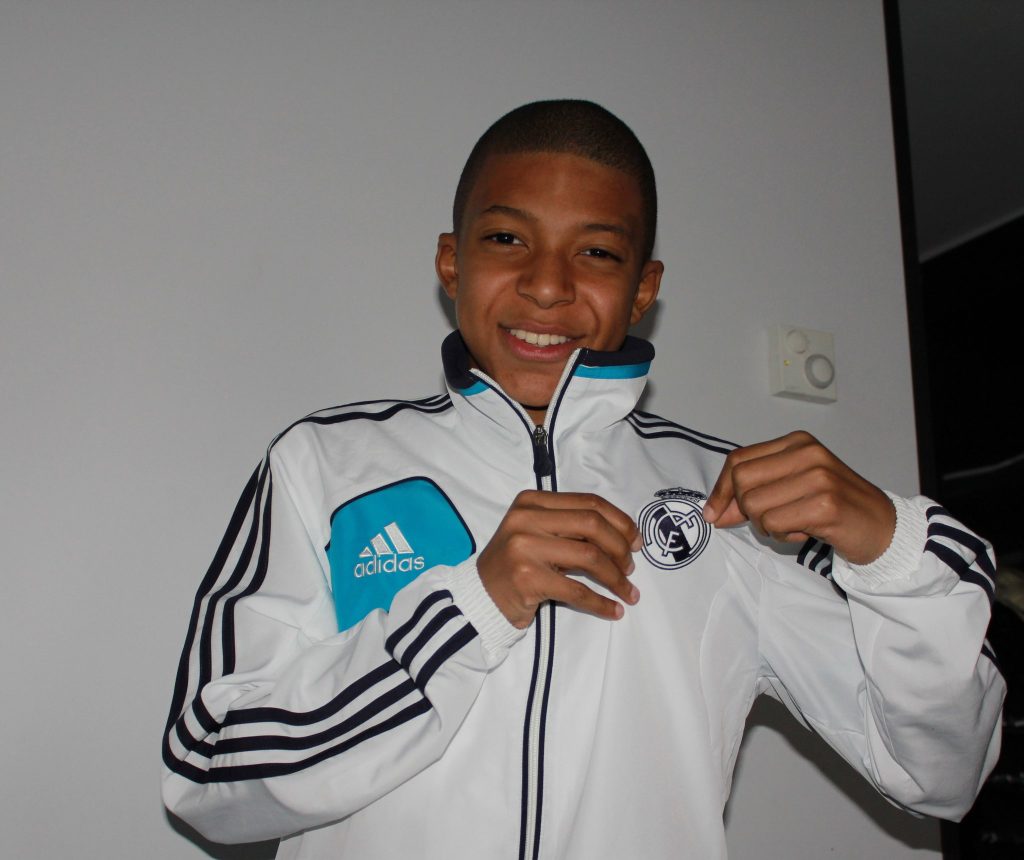 Official: Real Madrid announce Mbappe transfer 8