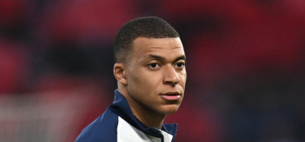 France reveals Mbappe to avoid nose procedure 2