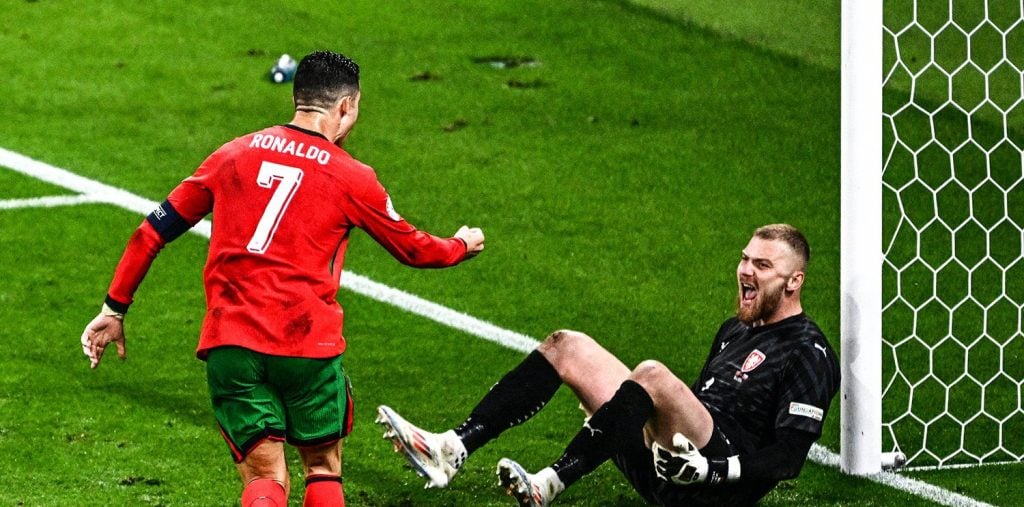 Portugal beat Czech Republic with goal in extra time