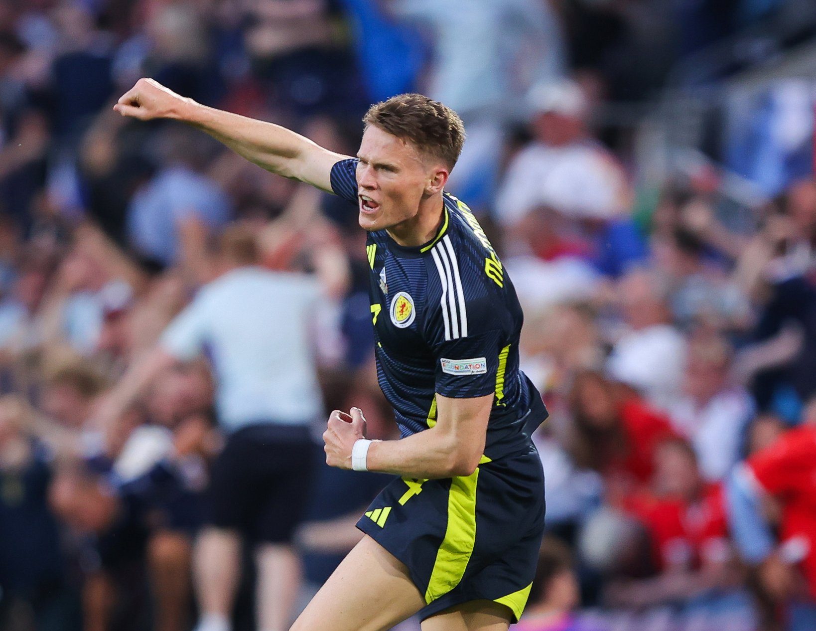 Scotland and Switzerland draw 1-1 at RheinEnergieStadion