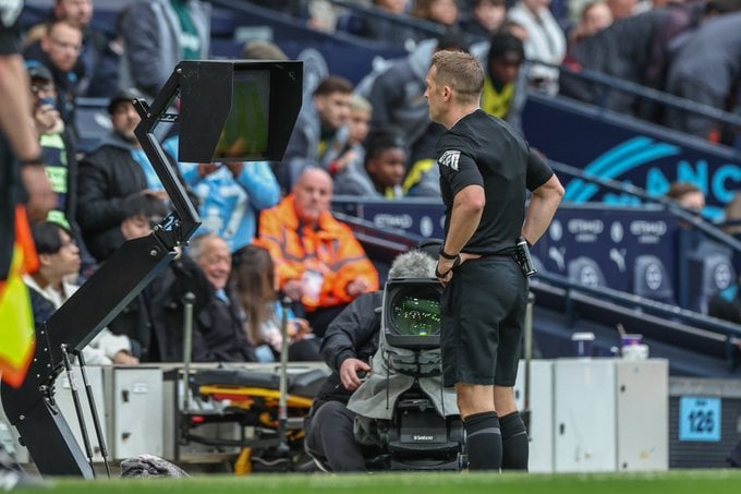 Wolves only vote to axe VAR from 20 Premier League club