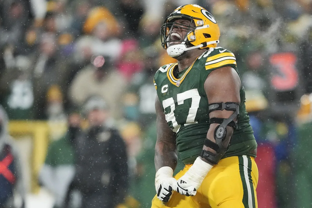 Kenny Clark agree to a three-year, $64 million extension with Packers