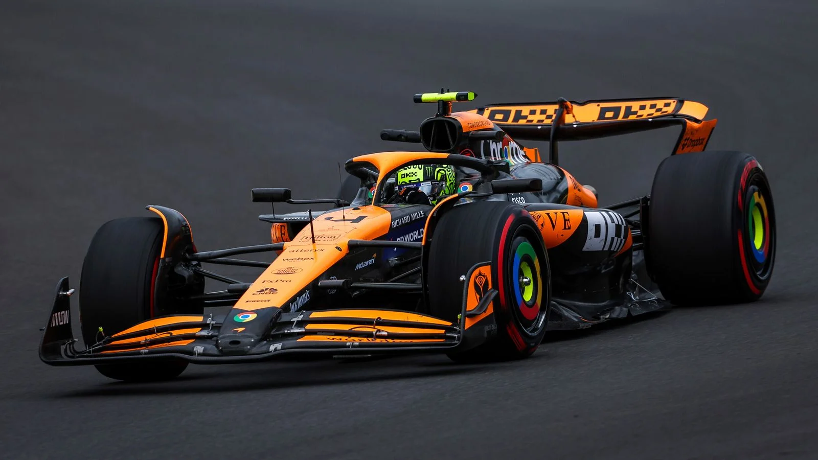 McLaren 1-2 in Belgium second practice session