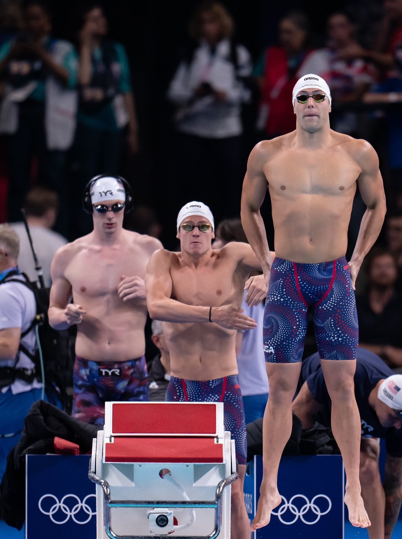 USA wins gold in men’s 4x100M freestyle relay final 5