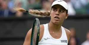 Jessica Maneiro shocks defending Wimbledon champion Vondrousova