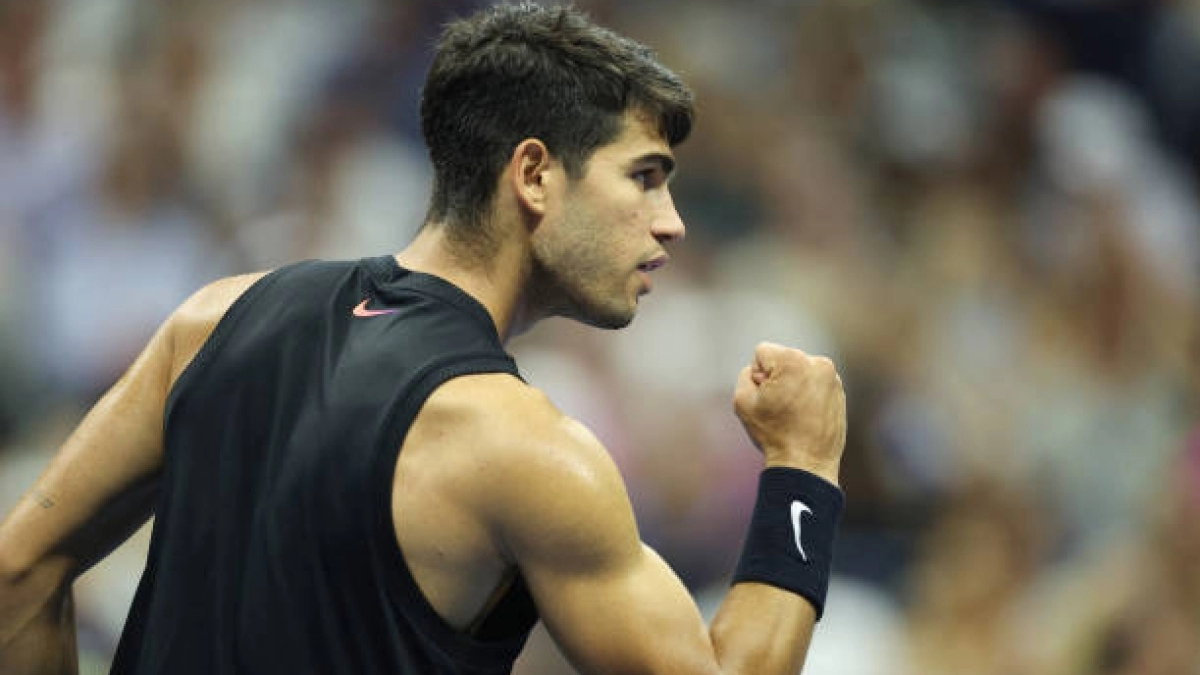 Alcaraz kicks off his US Open campaign with a win