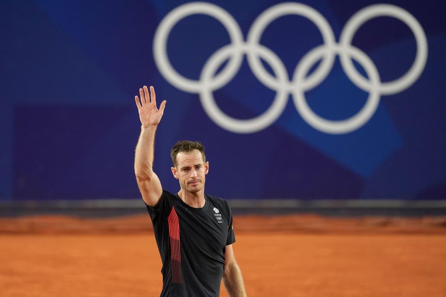 Queen's renames centre court to honor Andy Murray 4