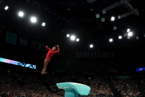 Biles continues to amaze in Paris, winning vault gold