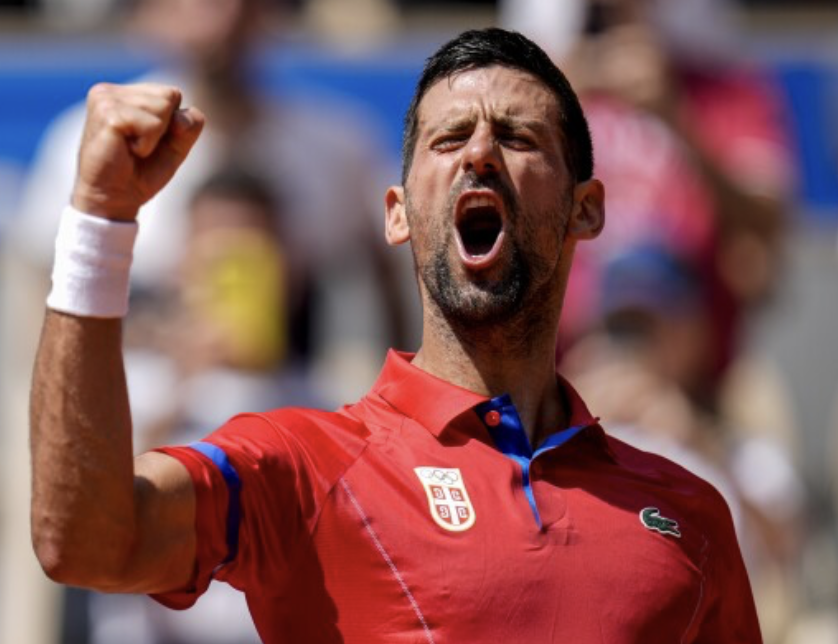 Djokovic overcomes problems to eliminate Tsitsipas in Paris