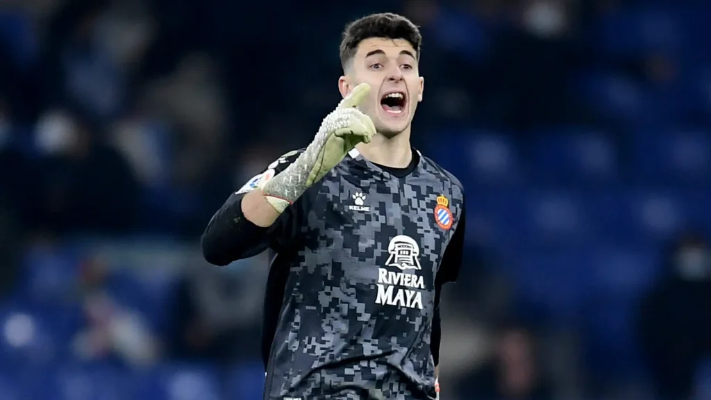 Arsenal want Espanyol's goalkeeper for Ramsdale replacement 4