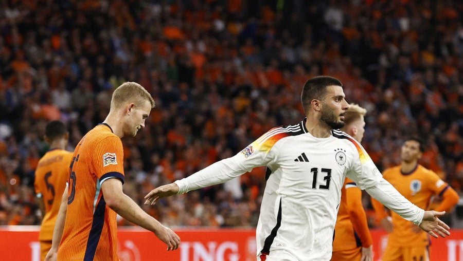 Netherlands and Germany with a 2-2 draw in Amsterdam 6