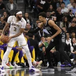 LeBron-Davis show gets Lakers a 120-115 win over Spurs