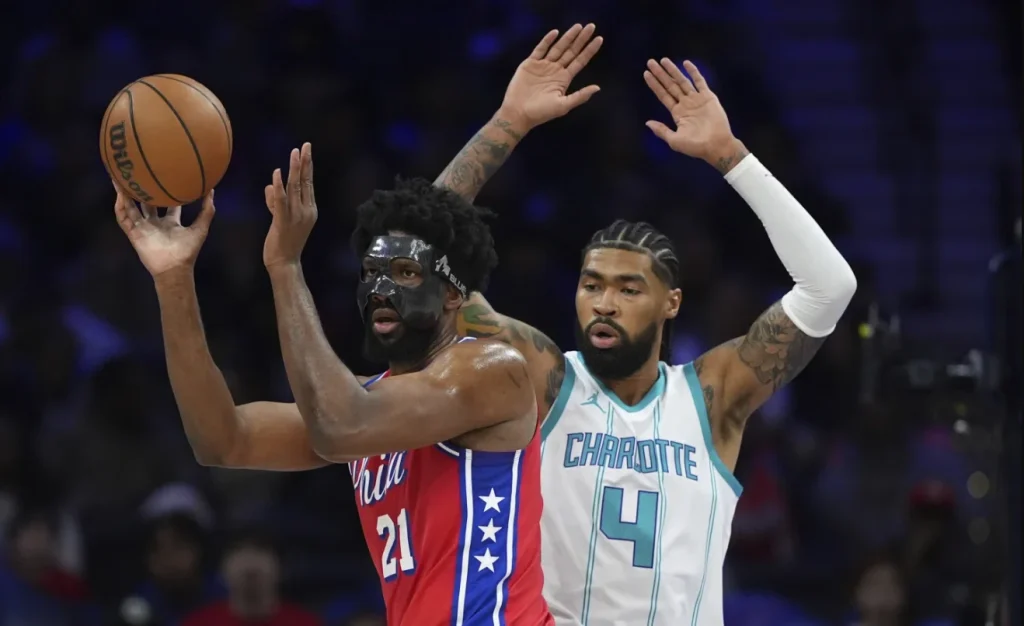 Embiid returns with 34 points to help 76ers beat Hornets 108-98