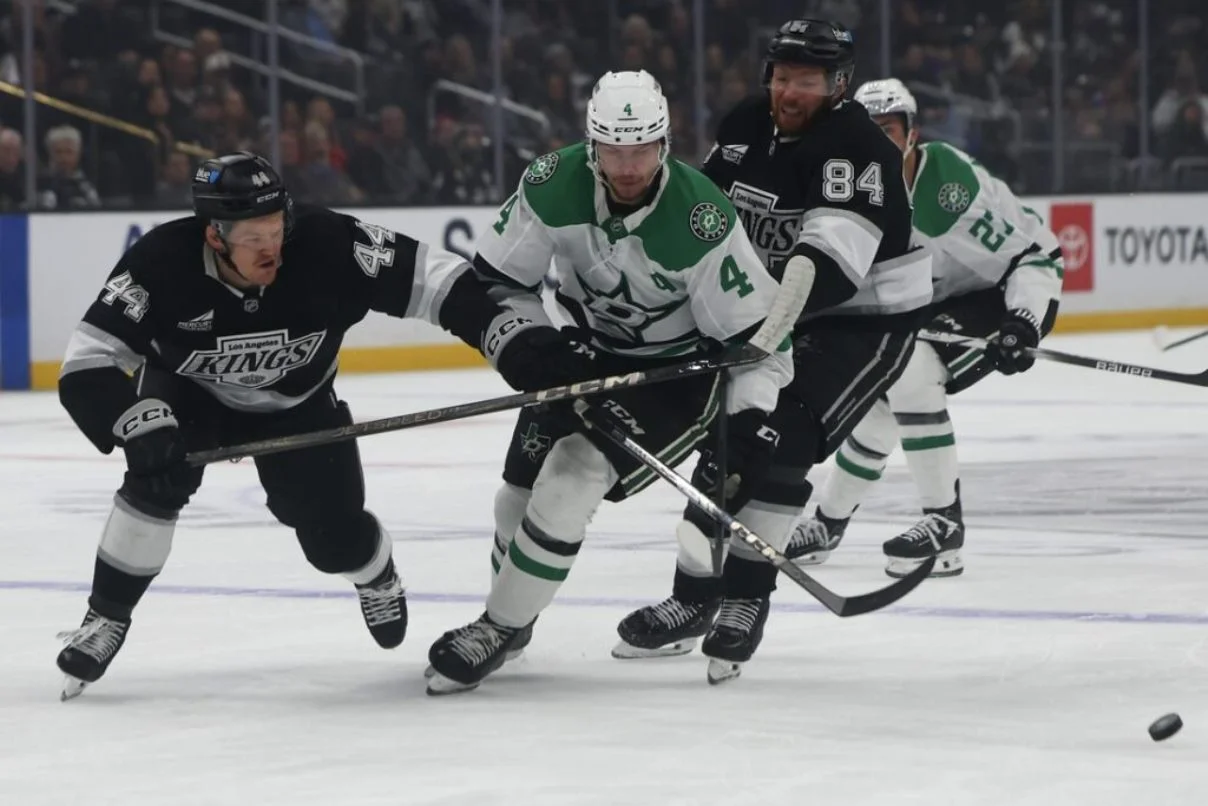 Foegele clutch 3rd period goal push Kings to 3-2 comeback vs Stars