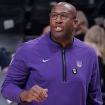 Sacramento dismisses head coach Mike Brown