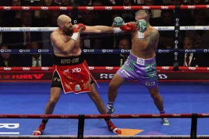 Usyk denies Fury for a second time in fierce Riyadh battle