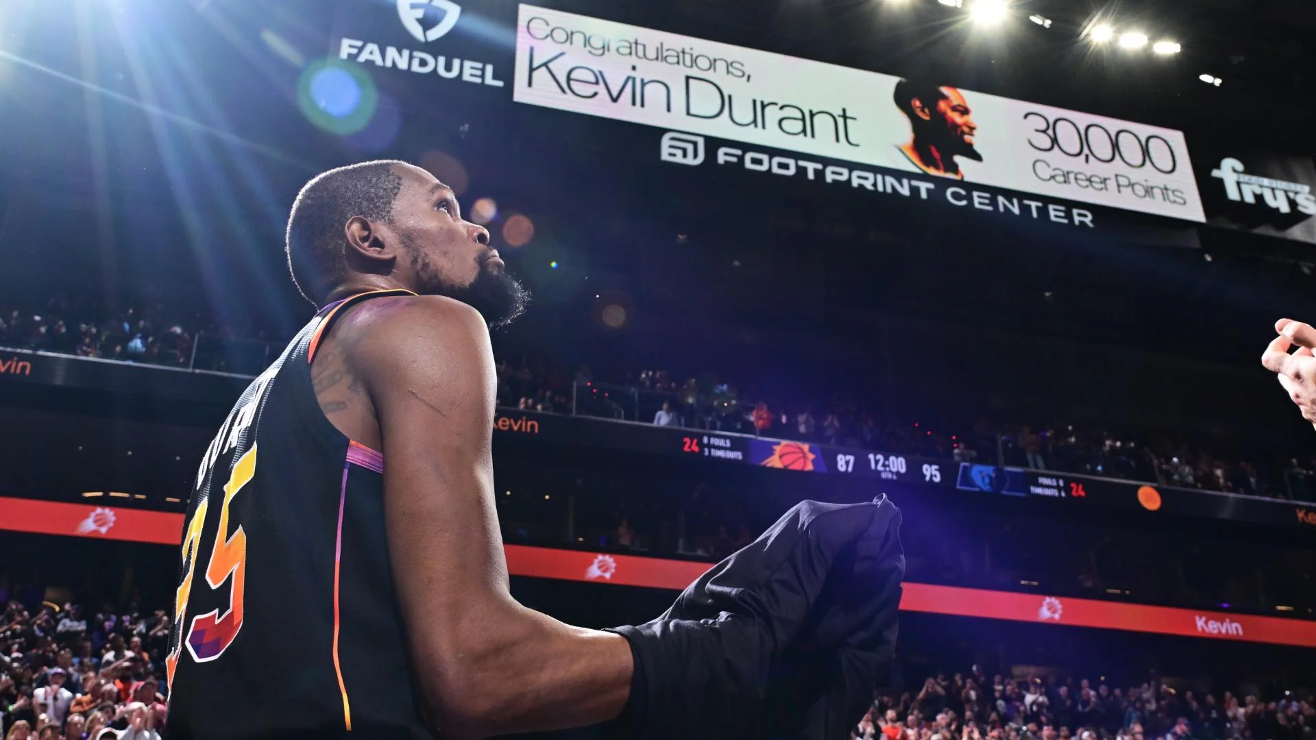 Kevin Durant joins the 30 000-point club in NBA