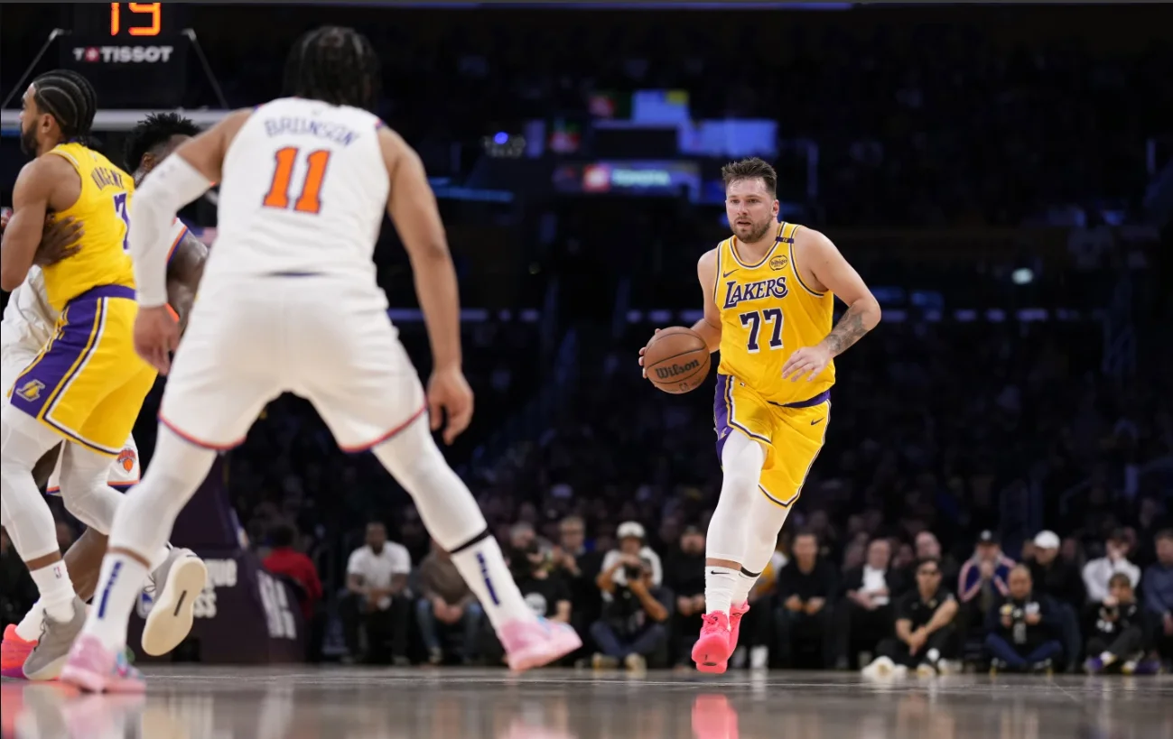 Lakers beat Knicks in OT thriller, extend winning streak to eight