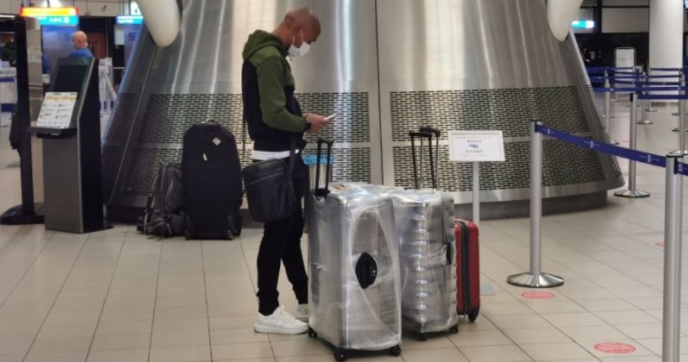 Паулиньо вече стегна куфарите и е на летище “София”