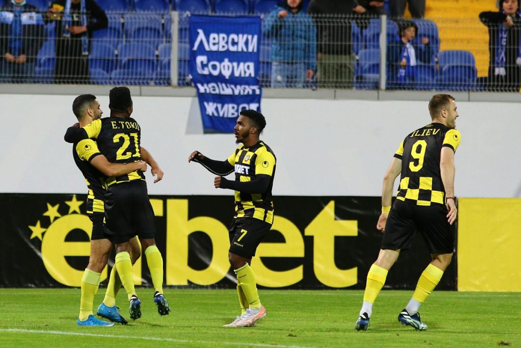 Левски се срина за три минути срещу Ботев (Пловдив) и загуби