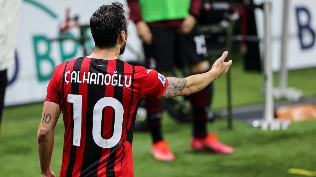 Чалханоглу поставил условията си за преподписване с Милан 1