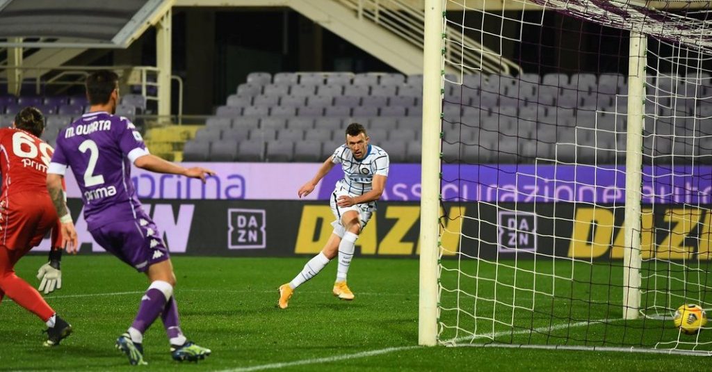 Интер подчини Фиорентина и се изкачи на върха в Серия “А”