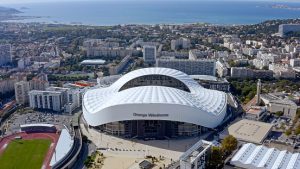 Марсилия следи дуо от Барселона, а междувременно привлече Сар 1