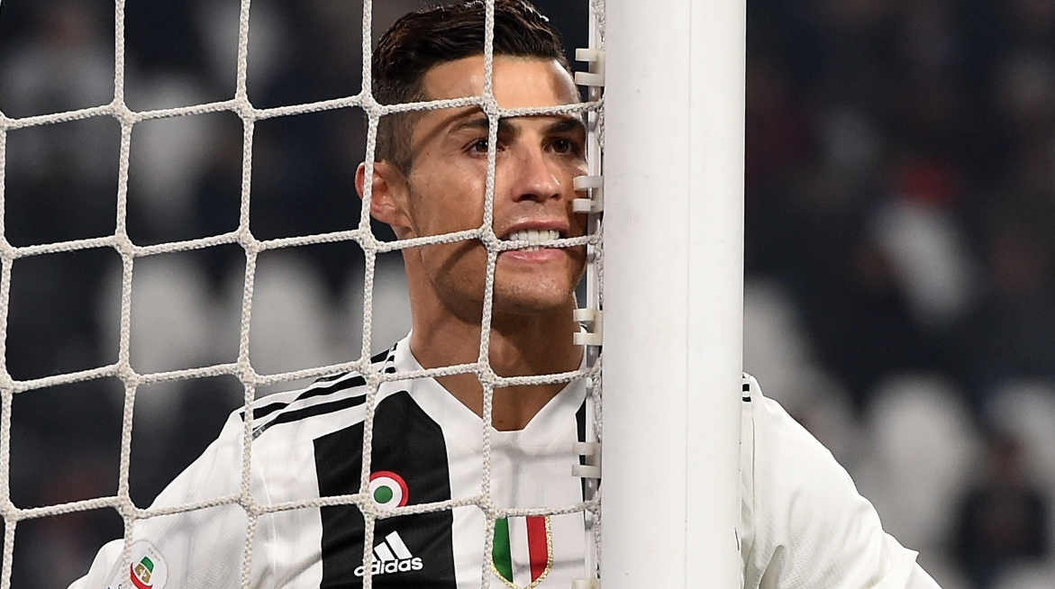 Кой е най-добрият голмайстор в историята на футбола: Роналдо в топ 5 width=