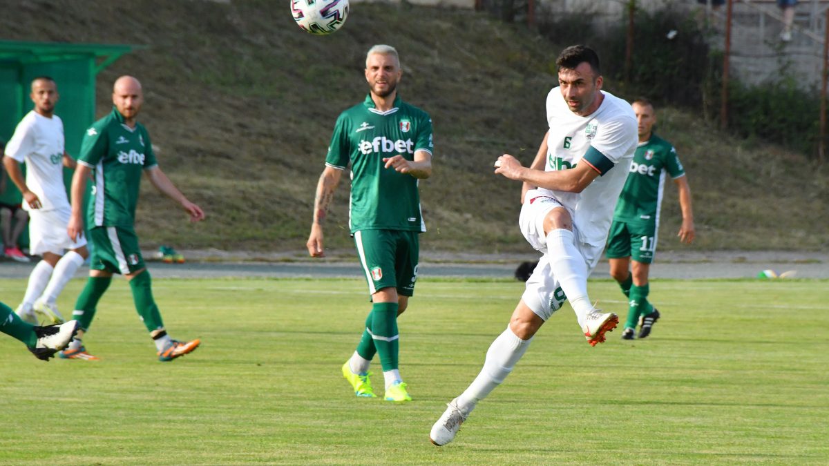 Берое срази Ботев Враца с два гола преди почивката 1