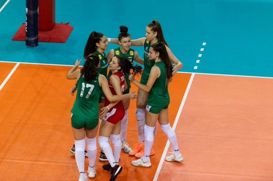 България на полуфинал на европейското 1