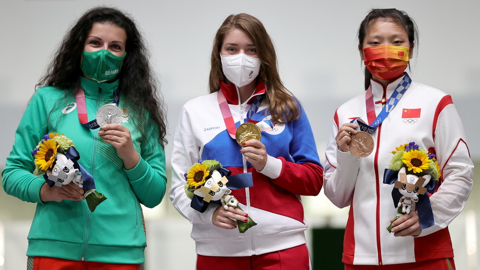 Шапки долу! Костадинова с първи медал за България