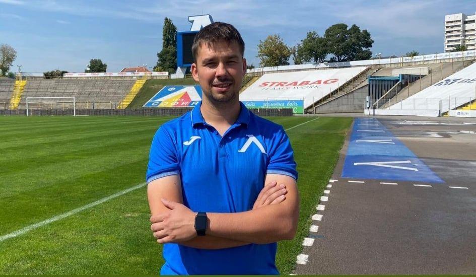 От Левски се похвалиха с нов член в медицинския щаб на отбора width=