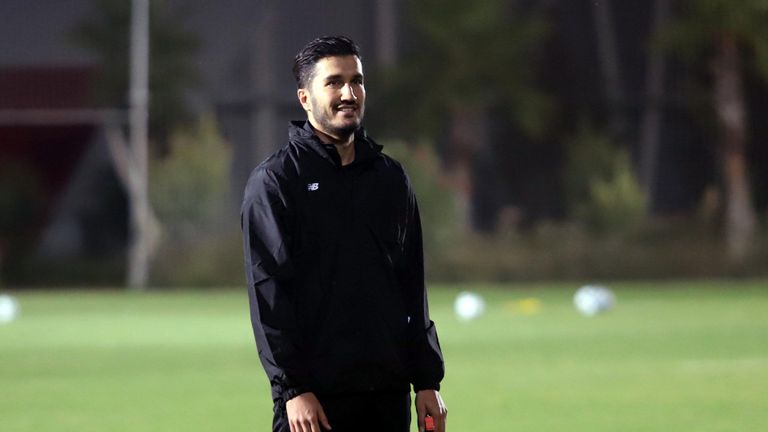 Именит футболист стана играещ треньор в Турция