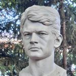 Издигат паметник на Георги Аспарухов-Гунди в “Редута”