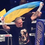 Усик излиза на терена срещу Боби Цонев и Мартин Петков